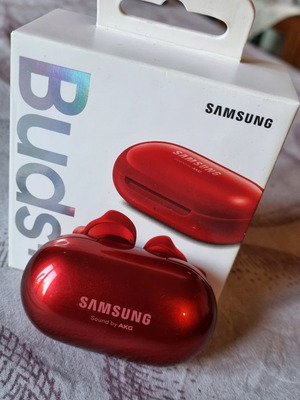 Samsung Galaxy Buds+ μεταχειρισμένα, κόκκινα