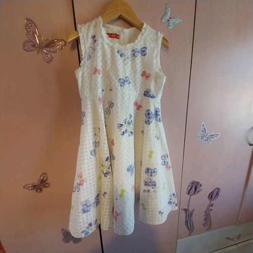 Dress size 8 like new, white and pink