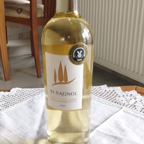 St. Sagnol Méditerranée 2023 white dry French wine sealed