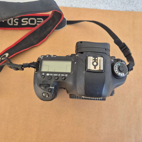 Canon 5D MKIII camera and Tamron 24-70mm f/2.8 lens used with 24100 clicks and accessories
