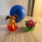 Pokemon Charizard & Venusaur LED gacha