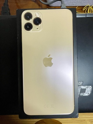iPhone 11 Pro Max 64 GB χρυσαφί σαν καινούργιο