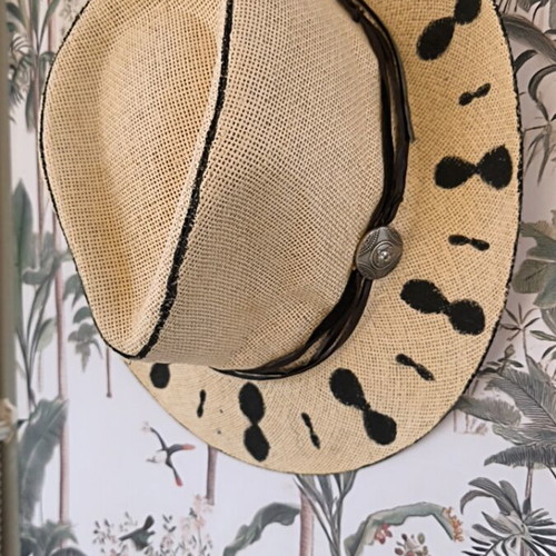 Hat like new size M