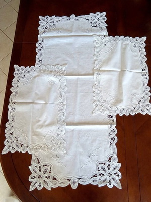 Vintage set of 3 with Richelieu embroidery, like new