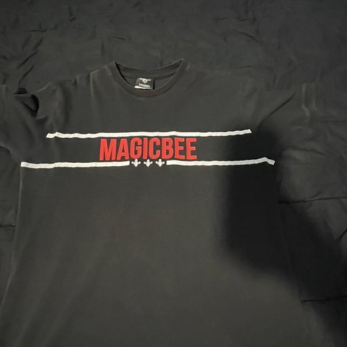 Magic Bee used black t-shirts and shorts for 13-14 years old