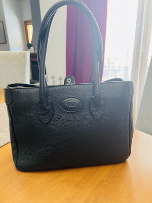 Tod’s leather handbag used, black, hand-held