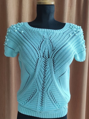 Knitted blouse turquoise like new with decorative stones size M