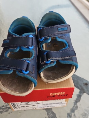 Camper αγορίστικα ανατομικά σανδάλια μεταχειρισμένα, μέγεθος 24, άσπρο και μπλε