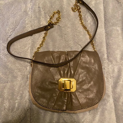 Juicy Couture leather crossbody bag like new, beige