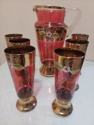 Vintage red pitcher and 6 large glasses set like new