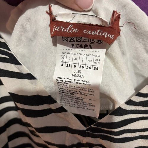 Jardin Exotique Max Mara silk zebra print top size S like new