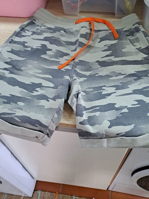 Benetton boys' bermuda shorts used, size 140 cm