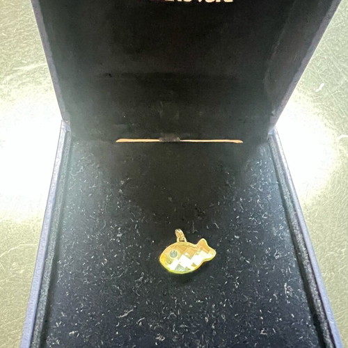 Swarovski fish-shaped pendant new, light green