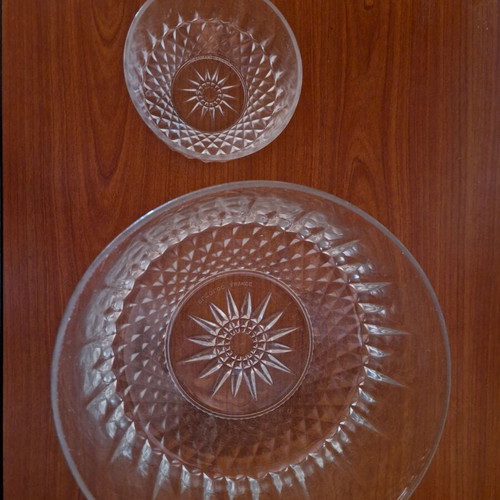 Salad bowl and small bowl used, glass