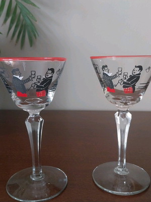Jolley Pickwick Dickens Christmas 1948, 2 Libbey stemmed cocktail 3.5oz glasses like new