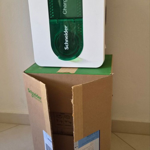 Schneider Charge home charger 7.4/11/22KW 1P/3PN T2S