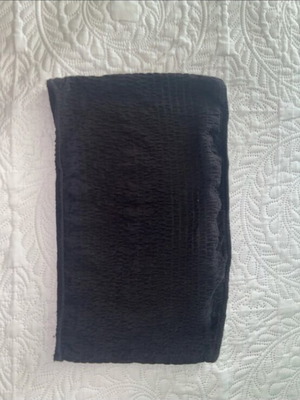 Black Strapless Top like new, size L