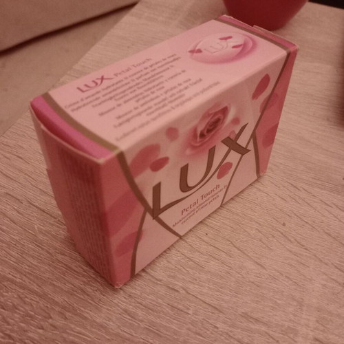 Lux collectible soap like new with almond cream scent and rose petals