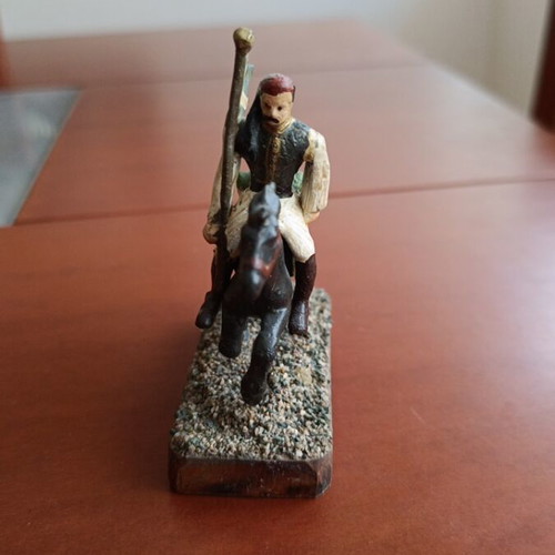 Mounted Tsolias figure with Greek flag, like new, 11 cm