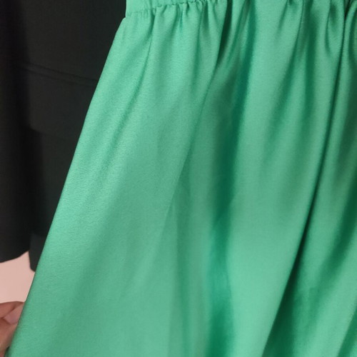 Emerald green long dress like new, silk-like fabric, Italy