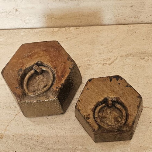 Vintage weights used, set of 2, 2 kg and 0.5 kg