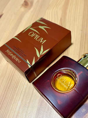 Yves Saint Laurent Opium Eau de Toilette 50ml like new