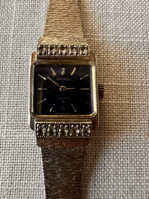 Seiko vintage women's watch, blue and silver