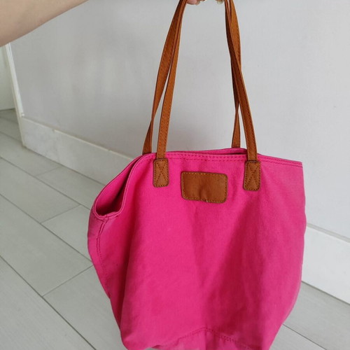 Esmara vintage shoulder bag like new, fuchsia with brown handle