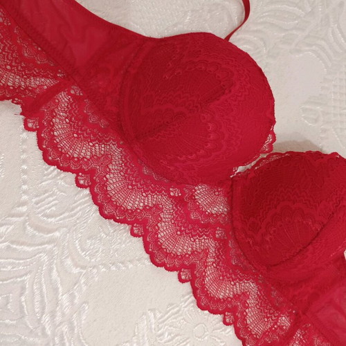 H&M red lace bra 80B push up like new