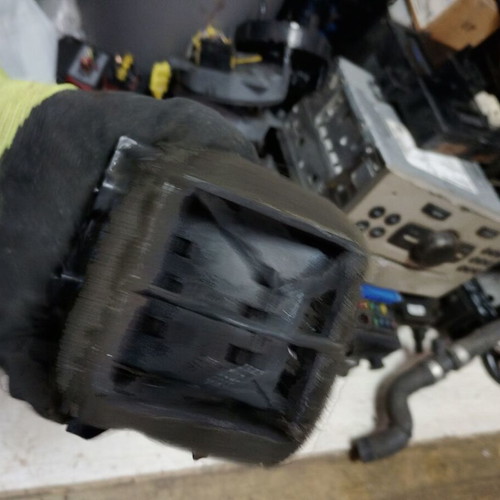 Left heater air vent Nissan X-Trail MK1 65751EQ000