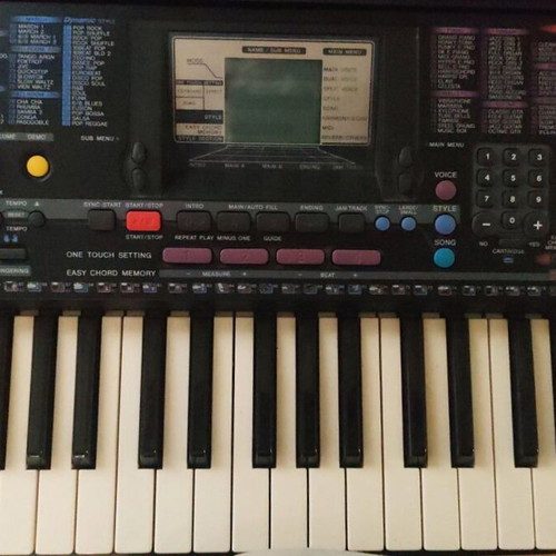 Yamaha PSR-230 keyboard like new with stand