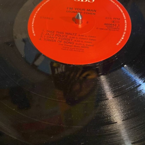 Leonard Cohen vinyl record used, good cover and very good disc condition