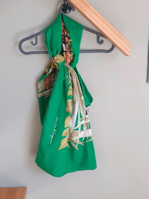 Vintage Maxi Scarf Pareo Salvatore Ferragamo Jungle, like new, cotton 130cm×132cm