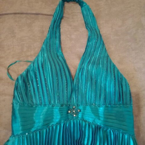 Women's dress with pleats green emerald medium like new