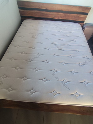 Fyliana Antibacterial Mattress 160x200 like new, slight tear