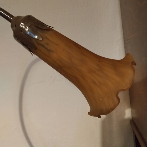 Table lamp with blown glass used