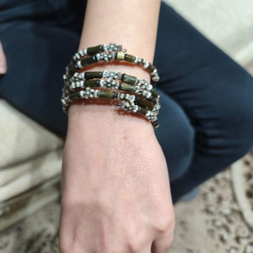 Apefthon women's bracelet green like new
