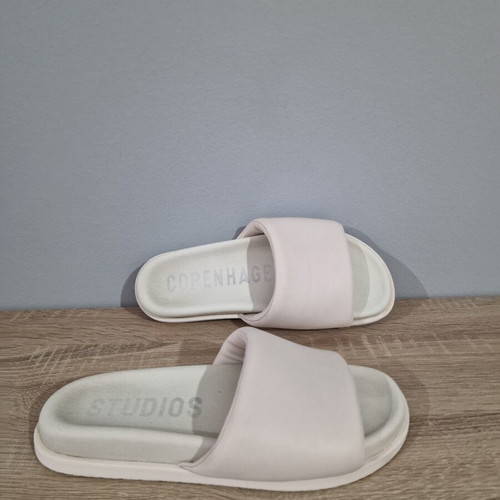 Copenhagen Studios Nappa Eggshell Leather Women Slides Size 38 like new