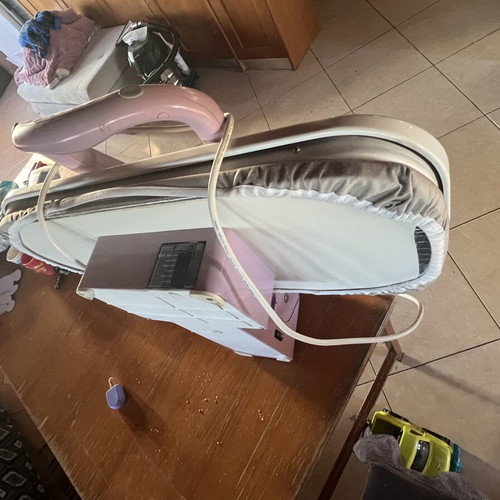 Singer press, barely used