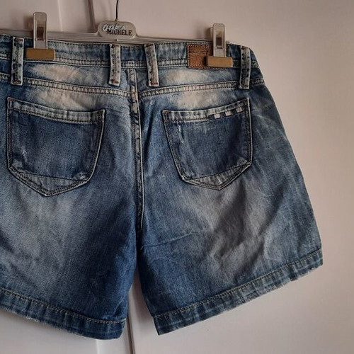 Attrattivo denim shorts size W27 like new, 5 pockets, blue