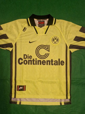 Borussia Dortmund jersey size S like new, authentic 90s