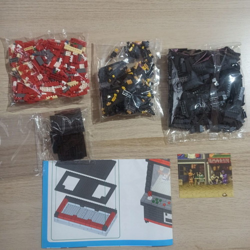 Street Fighter Cabin with Blocks New