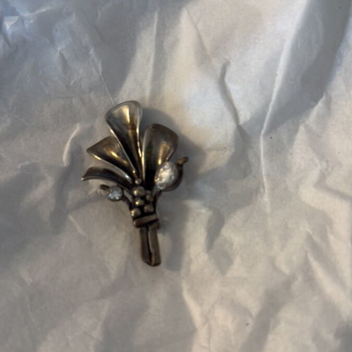 Silver brooch 925 vintage like new