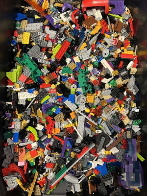 Big Lego Bulk 7kg with Minifigs and Special Pieces