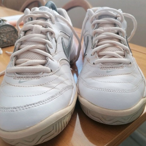 Nike leather athletic shoes used, white, size 38.5 for tennis