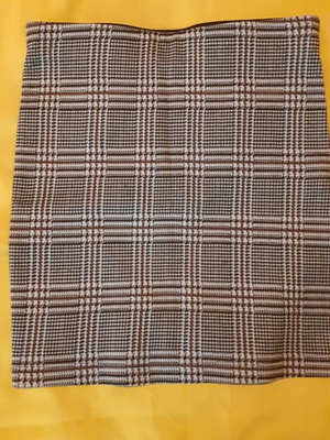 Sinsay mini skirt like new, Prince of Wales check, size Small