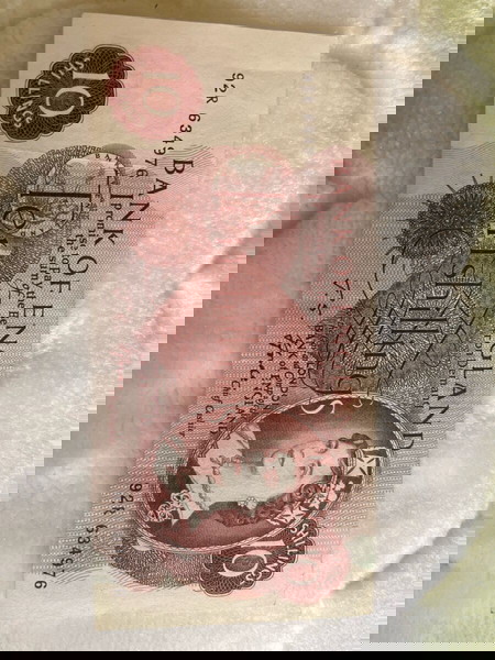 10 shillings