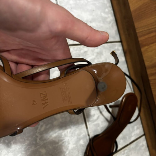 Zara sandals like new, size 40, brown