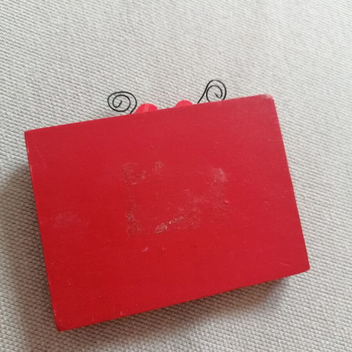 Wooden WC sign with hearts, red, like new