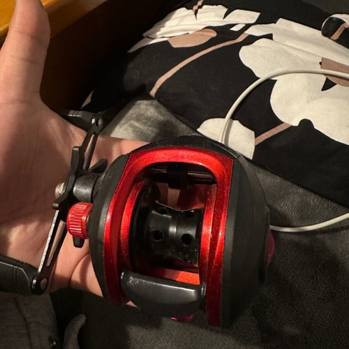 Left fishing reel new